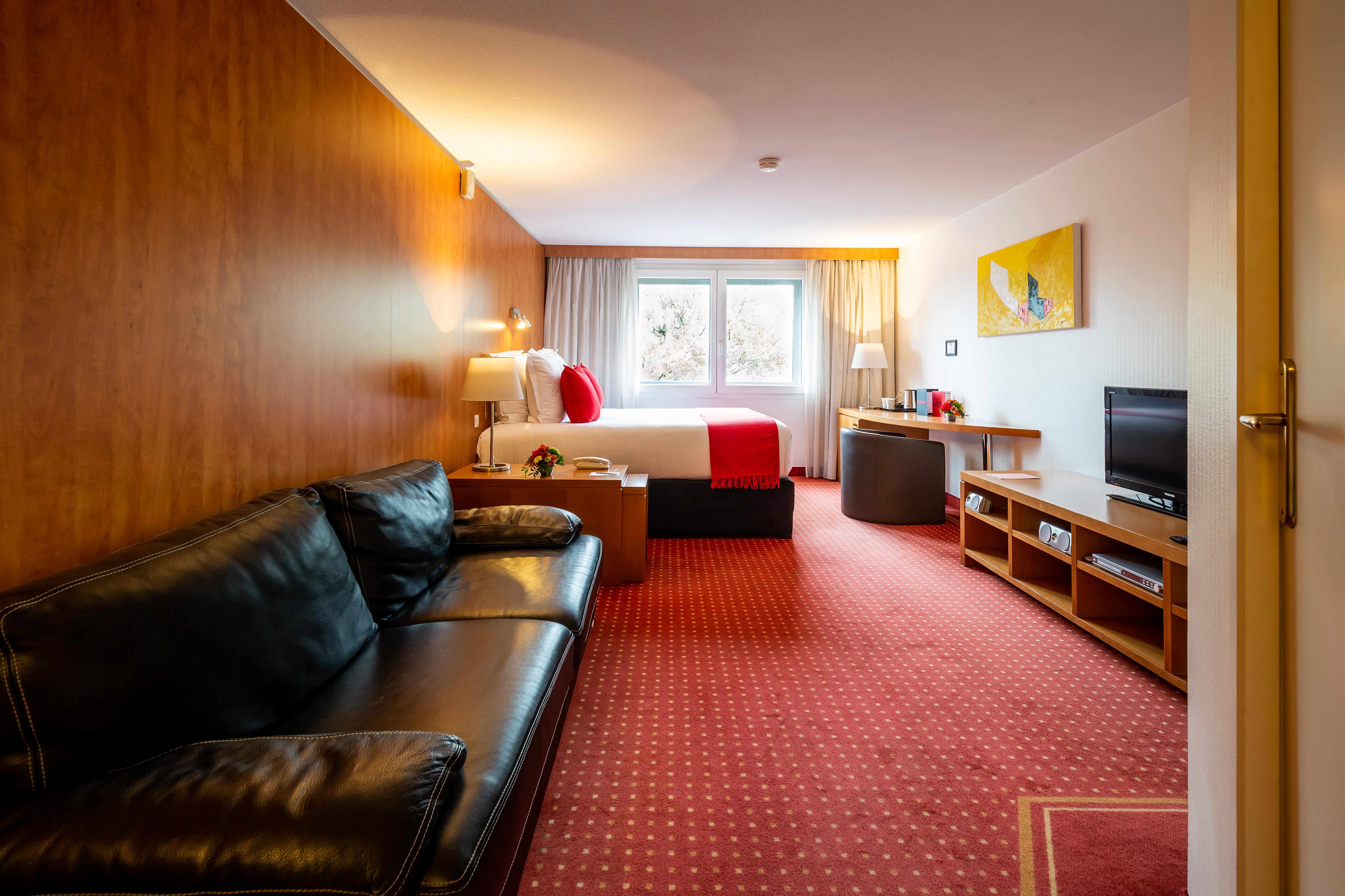 Le M & Spa Bordeaux Aeroport By Hotels & Preference Mérignac Exterior photo