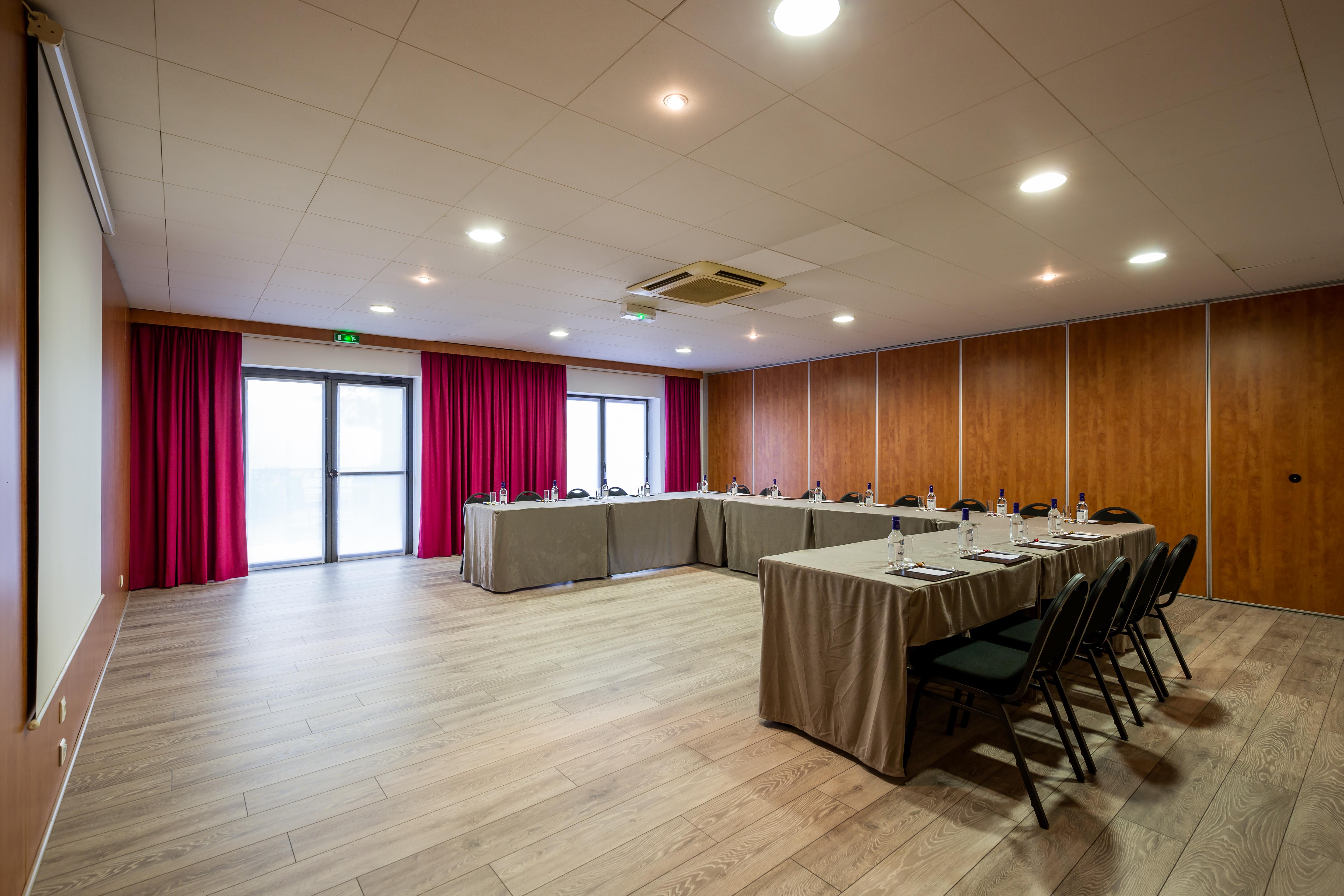 Le M & Spa Bordeaux Aeroport By Hotels & Preference Mérignac Exterior photo